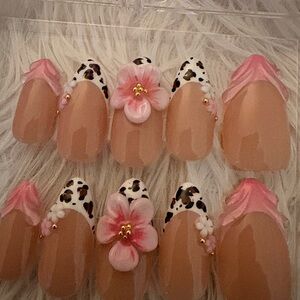 Pink and Nude Floral Press-On Nails